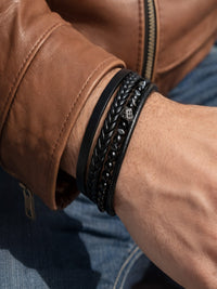 Herren Lederarmband – Handgefertigt Schwarz